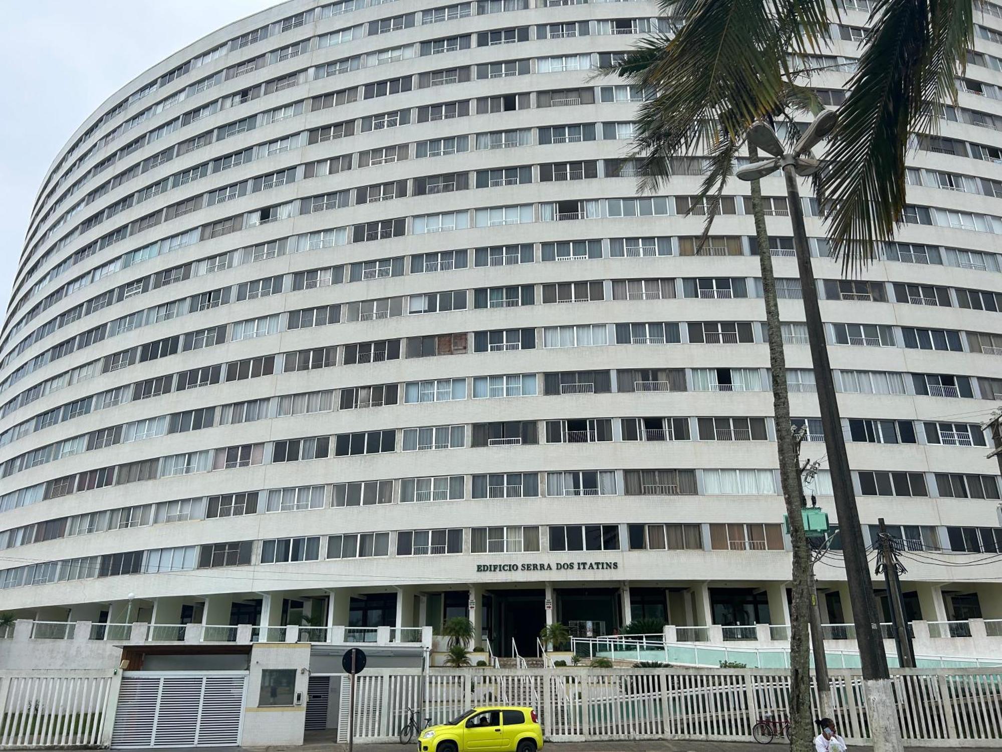 Apto Em Frente Ao Mar Predio Redondo Linda Vista Peruibe Exterior photo